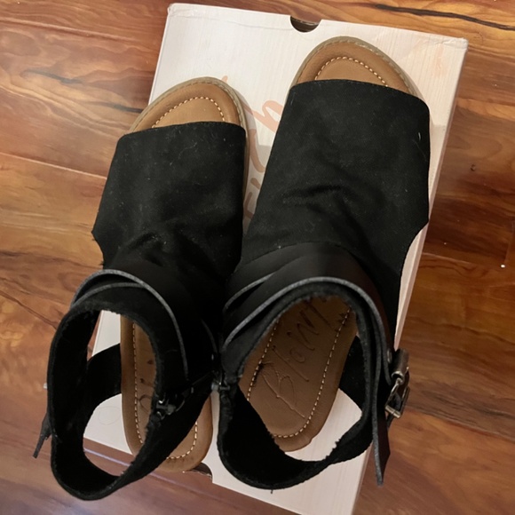 Blowfish Malibu Women's Balla Core Wedge Sandal-Black, Size 8 - Picture 8 of 8